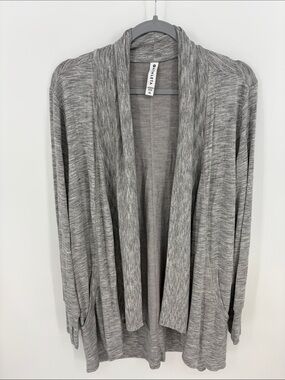 Athleta Women’s XL Pranayama Wrap Long Sleeve Thumbhole Pockets Cardigan